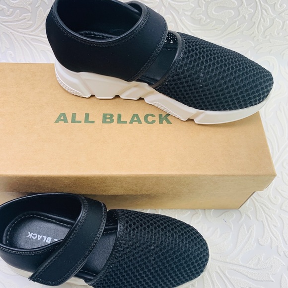 Designer ALL Black mesh sneakers girls 1 - Picture 6 of 8